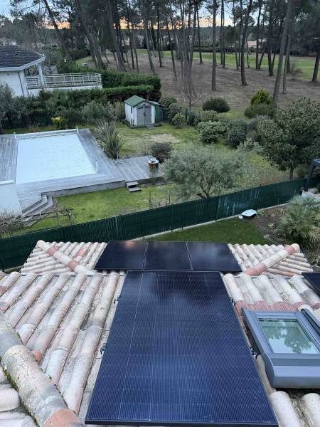 Installation de panneaux photovoltaïques 4 kWc : produire sa propre électricité, réduire sa facture et valoriser son logement à Gujan-Mestras